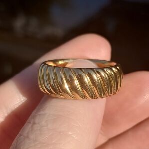 14k gold ring